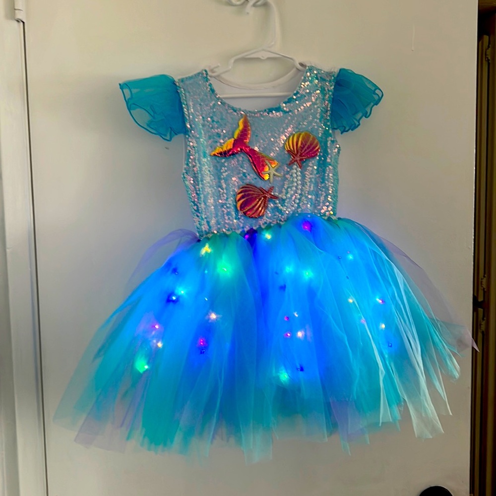 Girls light up dress 3-4T